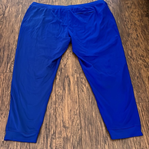 Under Armour Athletic Pants (loose) - Picture 5 of 10